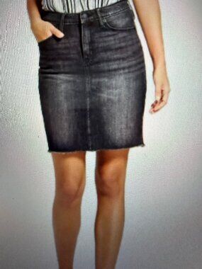 Universal Thread Slate Black Denim Mini Skirt – Size 6/28R – NEW